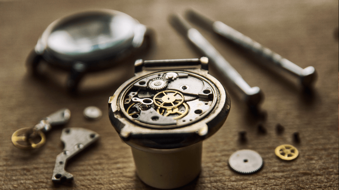 Luxury, Classical, and Vintage Watch Collecting Essentials